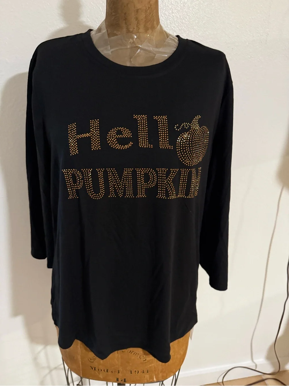 NWT Magical season Women’s Black 3/4 -Sleeve Tee Graphic Size 1X